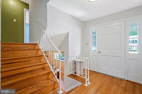 2613 E Meredith Dr, Vienna, VA 22181 photo 4