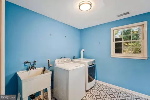 2613 E Meredith Dr, Vienna, VA 22181 photo 41