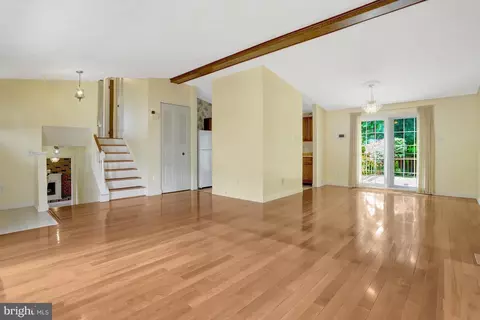 Living - 7615 Springfield Hills Dr, Springfield, VA 22153 photo 3 of 8