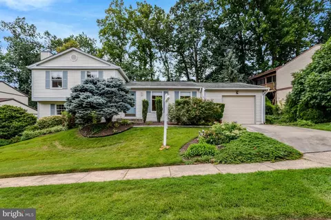 Exterior - 7615 Springfield Hills Dr, Springfield, VA 22153 photo 2 of 16