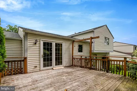 Exterior - 7615 Springfield Hills Dr, Springfield, VA 22153 photo 10 of 16