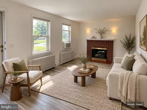 Living - 650 Walker Rd, Great Falls, VA 22066 photo 1 of 3