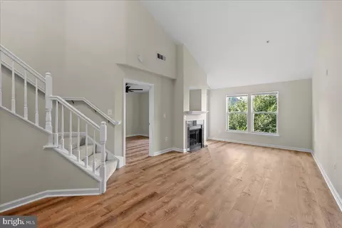 12000 Market St #469, Reston, VA 20190