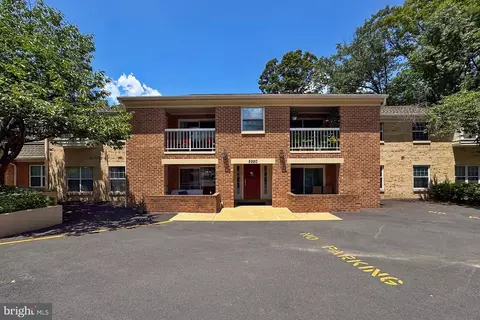 5920 Cove Landing Rd #102, Burke, VA 22015