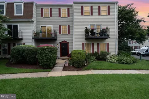 9177 Broken Oak Pl, Burke, VA 22015