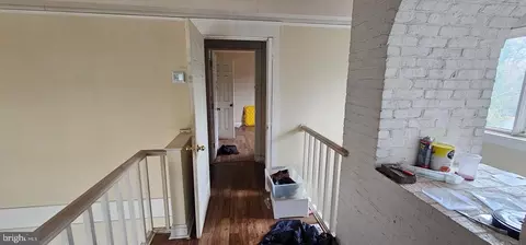 Entry Way - 1650 Kirby Rd, Mclean, VA 22101 photo 5 of 7