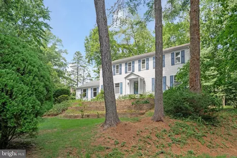 Exterior - 2305 Acton Dr, Reston, VA 20191 photo 12 of 14