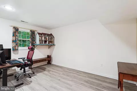 7621 Burford Dr, Mclean, VA 22102 photo 50
