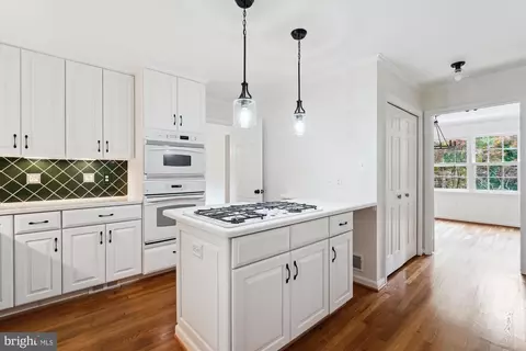 7621 Burford Dr, Mclean, VA 22102 photo 14