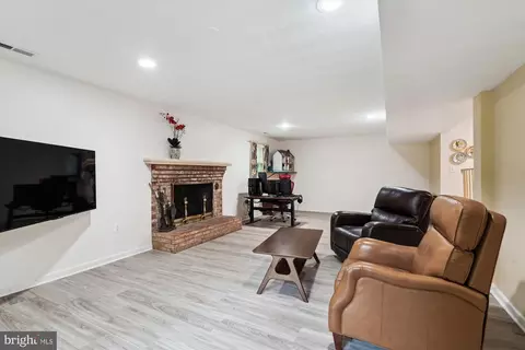 7621 Burford Dr, Mclean, VA 22102 photo 48