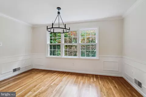 7621 Burford Dr, Mclean, VA 22102 photo 17