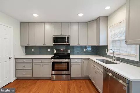 6026 Haverhill Ct, Springfield, VA 22152 photo 8