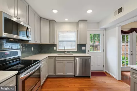6026 Haverhill Ct, Springfield, VA 22152 photo 7