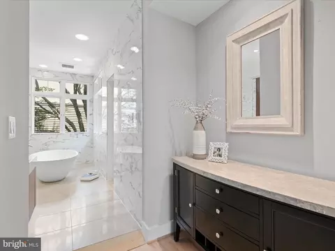 Entry Way - 1451 Waterfront Rd, Reston, VA 20194 photo 3 of 4