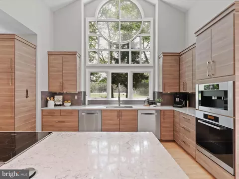 Kitchen - 1451 Waterfront Rd, Reston, VA 20194 photo 6 of 6