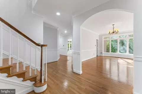 Entry Way - 12016 Creekbend Dr, Reston, VA 20194 photo 5 of 15