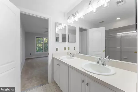 Entry Way - 12016 Creekbend Dr, Reston, VA 20194 photo 12 of 15
