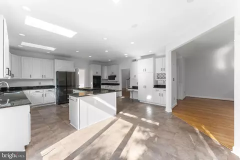Entry Way - 12016 Creekbend Dr, Reston, VA 20194 photo 1 of 15