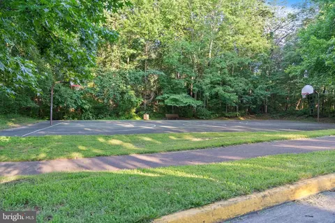 Exterior - 12016 Creekbend Dr, Reston, VA 20194 photo 24 of 25
