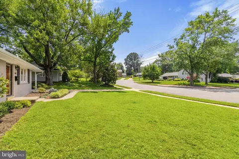 5518 Kathleen Pl, Springfield, VA 22151 photo 44