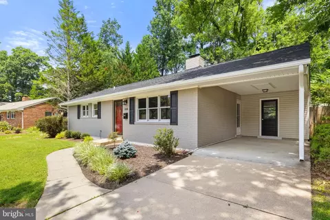 5518 Kathleen Pl, Springfield, VA 22151 photo 3