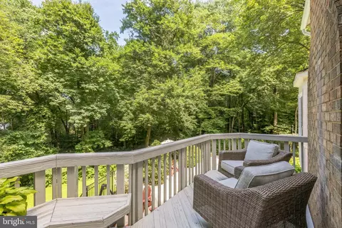 Exterior - 11808 Grey Birch Pl, Reston, VA 20191 photo 3 of 9