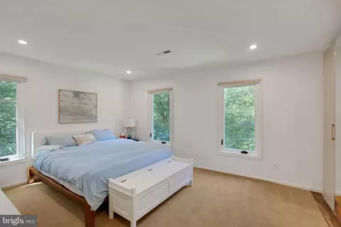 Bedroom - 11808 Grey Birch Pl, Reston, VA 20191 photo 7 of 10