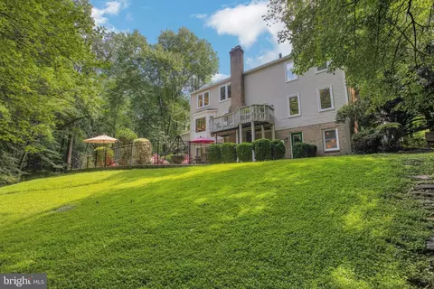 Exterior - 11808 Grey Birch Pl, Reston, VA 20191 photo 8 of 9