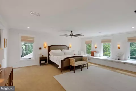 Bedroom - 11808 Grey Birch Pl, Reston, VA 20191 photo 2 of 10
