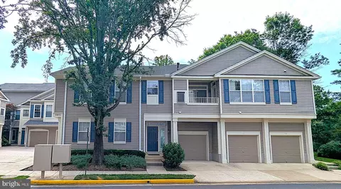 11405 R Windleaf Ct #30, Reston, VA 20194