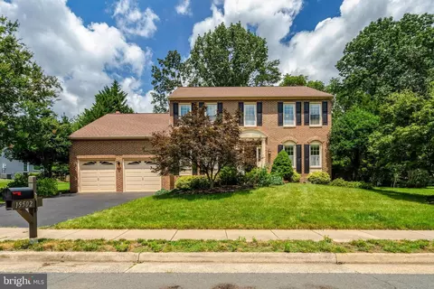 15502 Meherrin Dr, Centreville, VA 20120