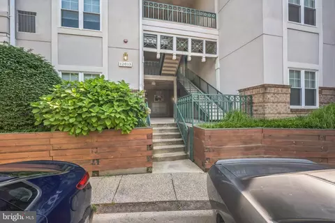 12013 Taliesin Pl #33, Reston, VA 20190