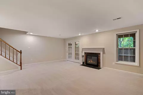 8037 Tanworth Ct, Springfield, VA 22152 photo 42