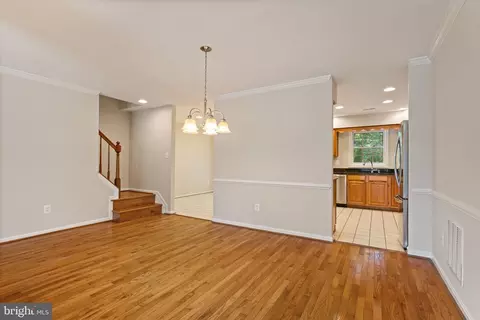 8037 Tanworth Ct, Springfield, VA 22152 photo 11