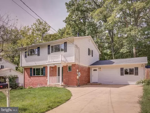 6812 Landor Ln, Springfield, VA 22152 photo 1