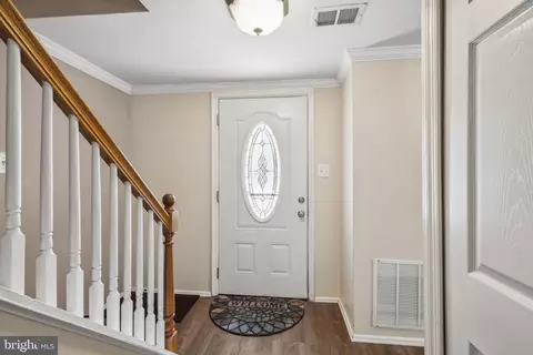 Entry Way - 8456 Kitchener Dr, Springfield, VA 22153 photo 6 of 7
