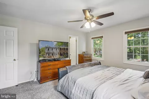 Bedroom - 8456 Kitchener Dr, Springfield, VA 22153 photo 5 of 6