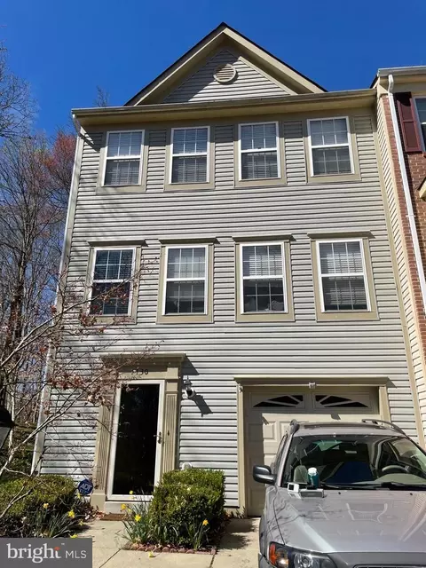7730 Shadowcreek Ter, Springfield, VA 22153