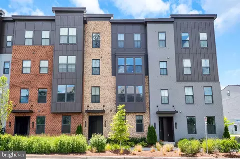 12920 Sunrise Ridge Aly #65, Herndon, VA 20171
