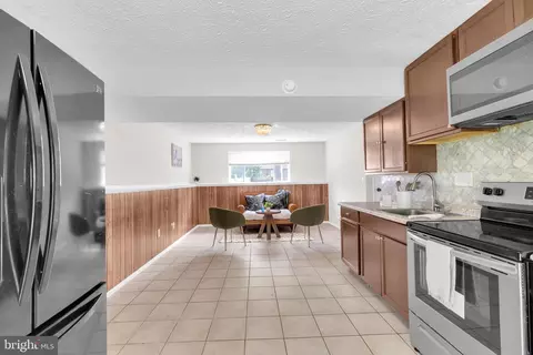 4502 Cub Run Rd, Chantilly, VA 20151 photo 25