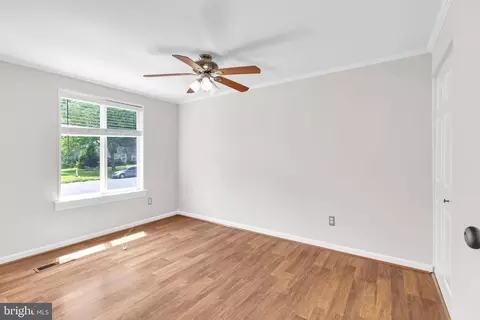 4502 Cub Run Rd, Chantilly, VA 20151 photo 21