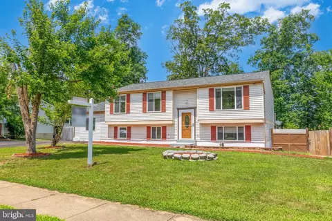 4502 Cub Run Rd, Chantilly, VA 20151