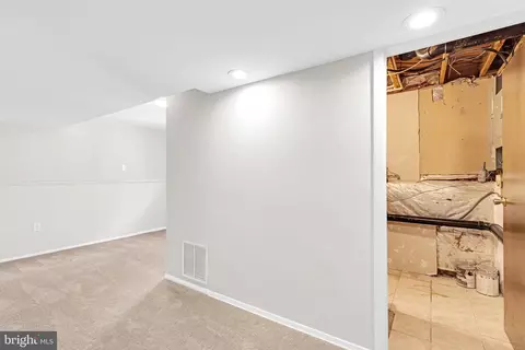 4502 Cub Run Rd, Chantilly, VA 20151 photo 36