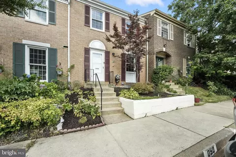 7247 Reservoir Rd, Springfield, VA 22150