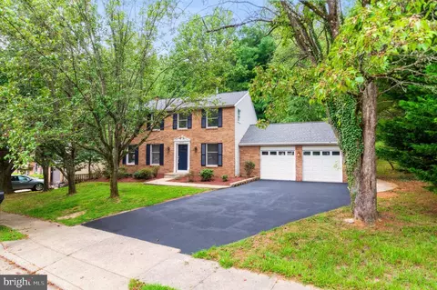 4620 University Dr, Fairfax, VA 22030