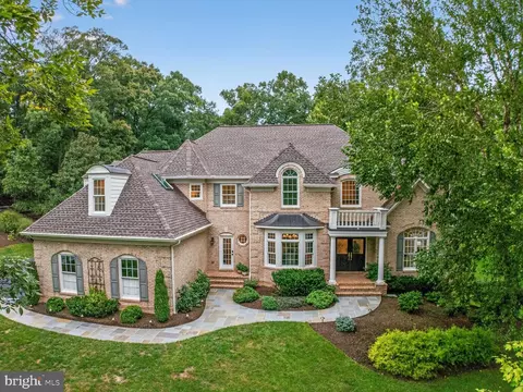 13724 Balmoral Greens Ave, Clifton, VA 20124