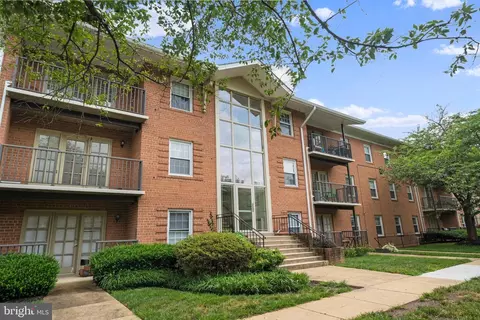 3336 Spring Ln #A-32, Falls Church, VA 22041