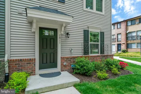 7811 Sutter Ln, Annandale, VA 22003