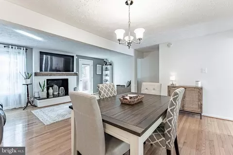 9188 Forest Breeze Ct, Springfield, VA 22152 photo 15