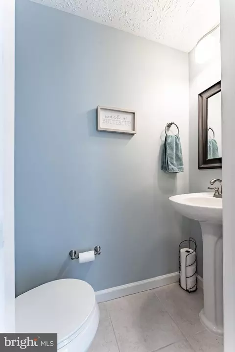 9188 Forest Breeze Ct, Springfield, VA 22152 photo 20